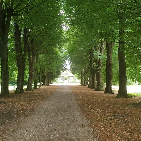 Domaine De La Coudraye La Haye-du-Theil